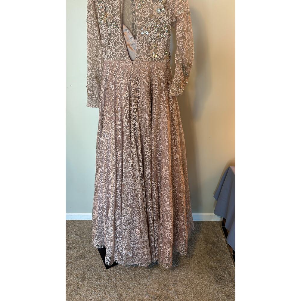 Mac Duggal - Long flowing pink dress with long sleeves - Picture 4 of 8